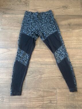 Lululemon High-Waisted Tiger Tide Mesh Cutout Leggings - SEXY
